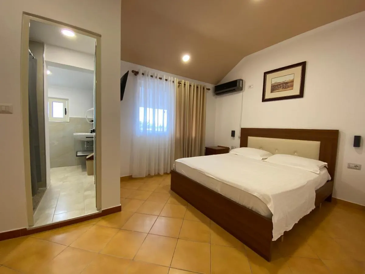 Kompleksi Jakaj Velipojë Hotel