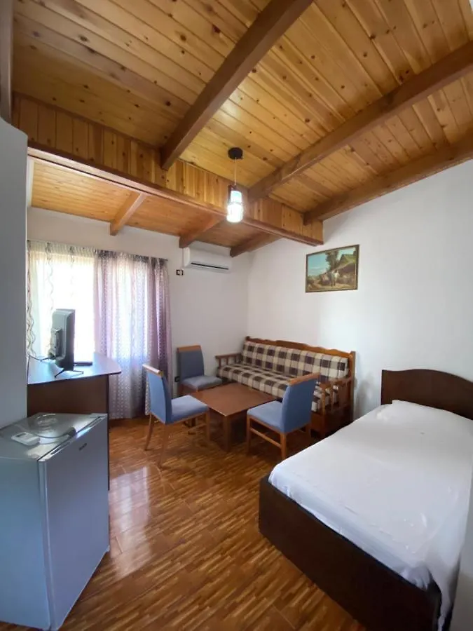 Kompleksi Jakaj Velipojë