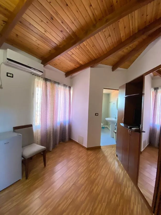 Kompleksi Jakaj Velipojë 3*,  Albania