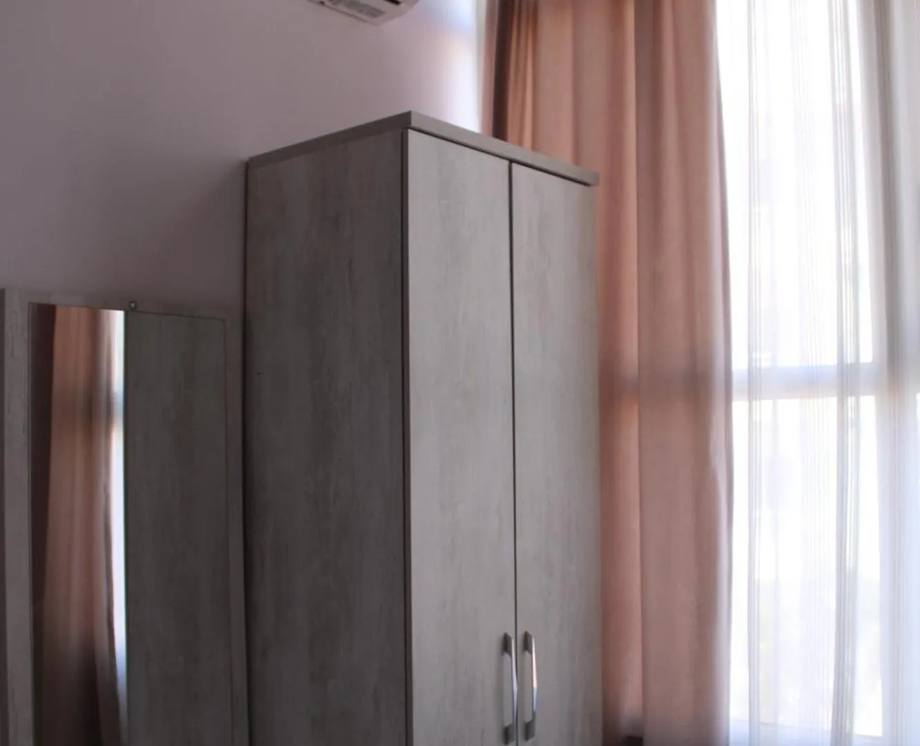 Kompleksi Jakaj Velipojë Hotel